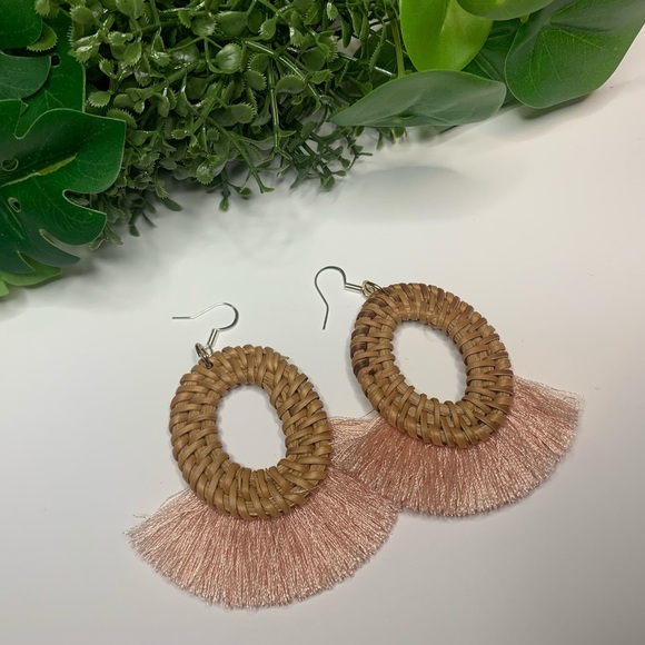 Wicker & Pink Tassle Earring - Picture 1 of 2